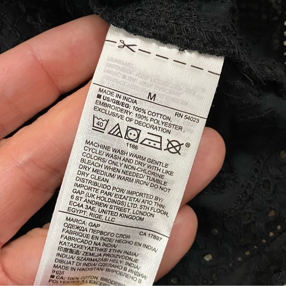 Gap Black Bell Sleeve Eyelet Embroidered Top - Picture 10 of 10